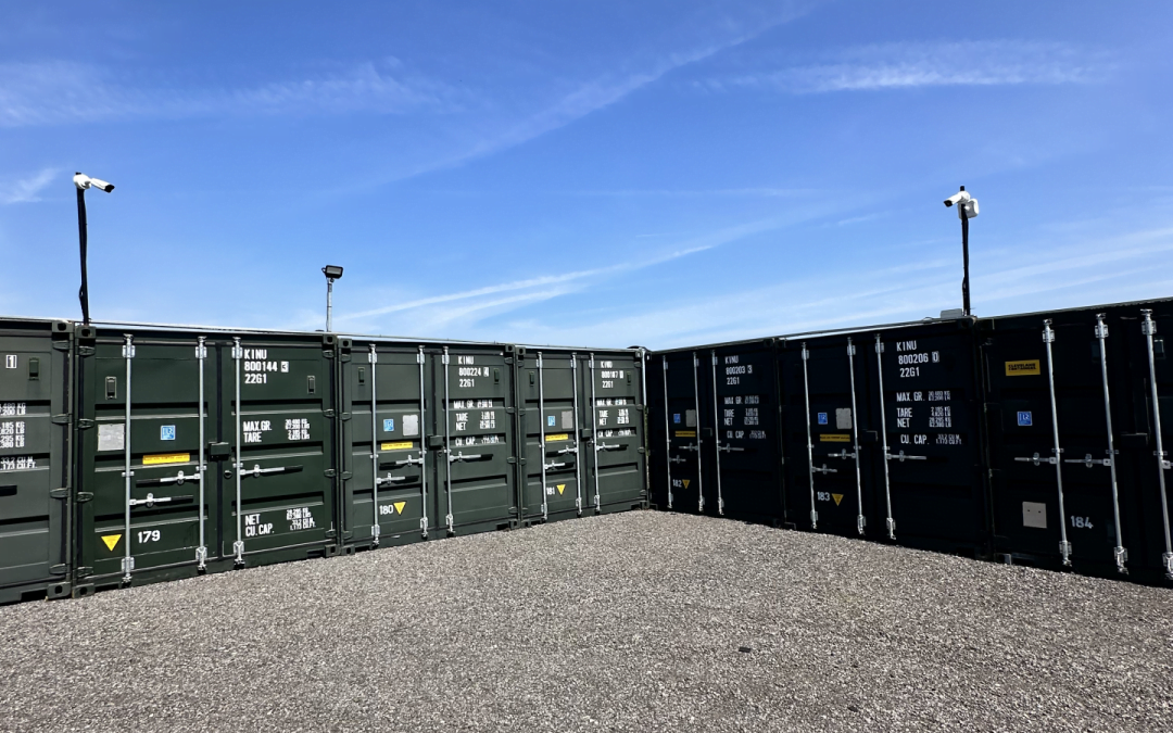 What Are the Benefits of Short-Term Commercial Storage Units?